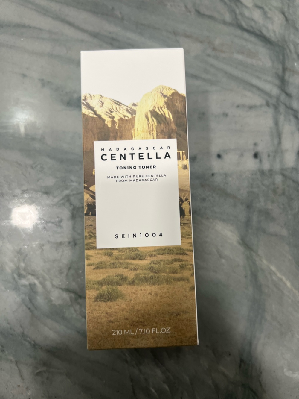 Madagascar Centella Toning Toner - Neutral Earth Tones